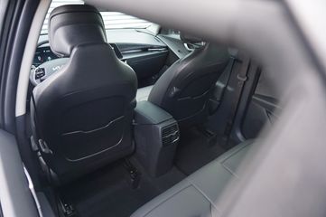 Voertuigafbeelding 10