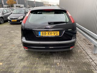 Voertuigafbeelding 6