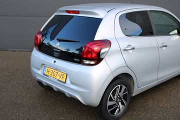 Voertuigafbeelding 8