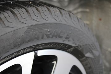 Voertuigafbeelding 9