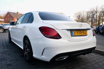 Voertuigafbeelding 8