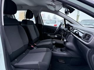 Voertuigafbeelding 8