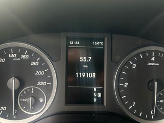 Voertuigafbeelding 11