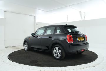 Voertuigafbeelding 2