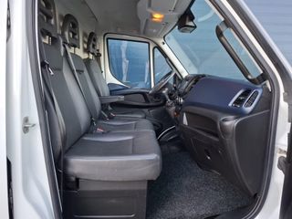 Voertuigafbeelding 19