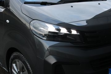 Voertuigafbeelding 8