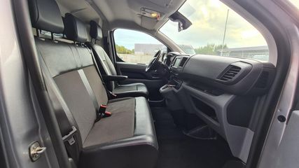 Voertuigafbeelding 9