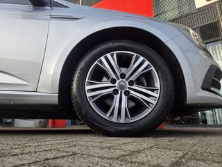 Voertuigafbeelding 7