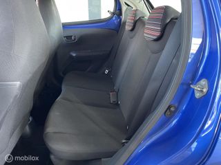 Voertuigafbeelding 6