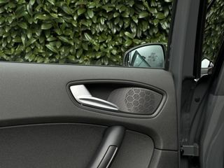 Voertuigafbeelding 38