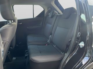 Voertuigafbeelding 12