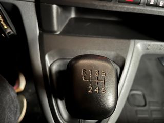 Voertuigafbeelding 28