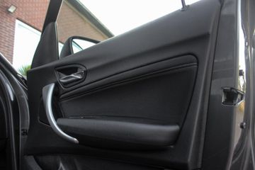 Voertuigafbeelding 27