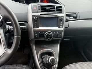 Voertuigafbeelding 9