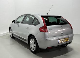 Voertuigafbeelding 4