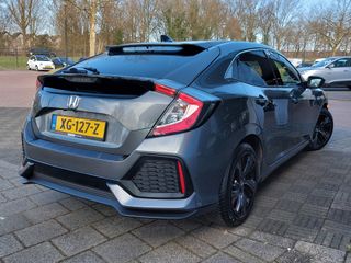 Voertuigafbeelding 6