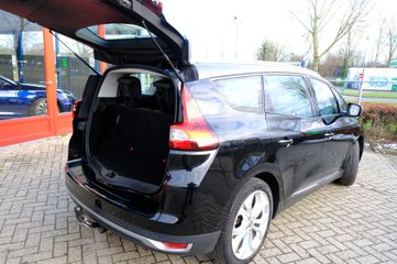 Voertuigafbeelding 9