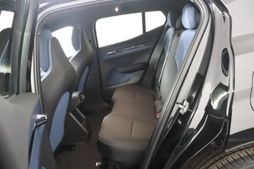 Voertuigafbeelding 26