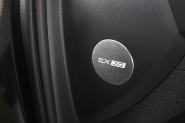 Voertuigafbeelding 3