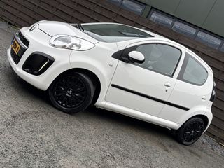 Voertuigafbeelding 5