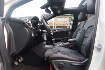 Voertuigafbeelding 6