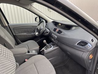 Voertuigafbeelding 16