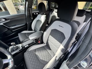 Voertuigafbeelding 3