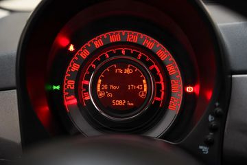 Voertuigafbeelding 16