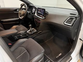 Voertuigafbeelding 28