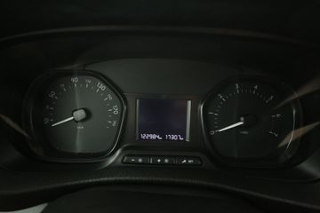 Voertuigafbeelding 13