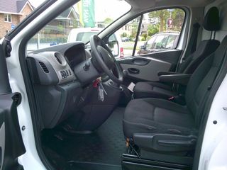 Voertuigafbeelding 8