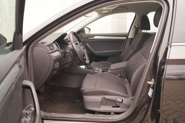 Voertuigafbeelding 6