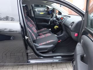 Voertuigafbeelding 5