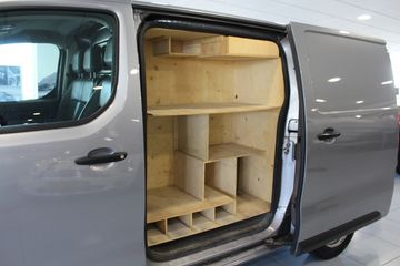 Voertuigafbeelding 3