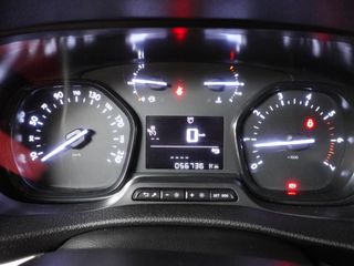 Voertuigafbeelding 21