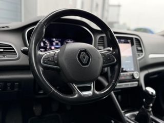 Voertuigafbeelding 8