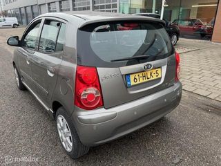 Voertuigafbeelding 2