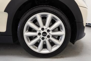 Voertuigafbeelding 28