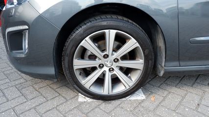 Voertuigafbeelding 8