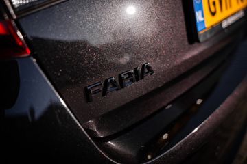 Voertuigafbeelding 9