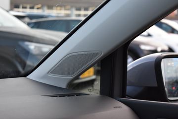 Voertuigafbeelding 35