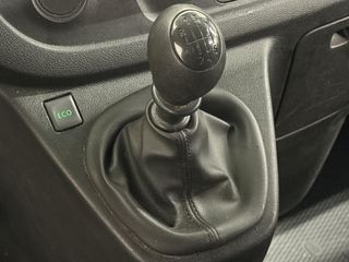 Voertuigafbeelding 22