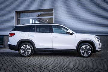 Voertuigafbeelding 8