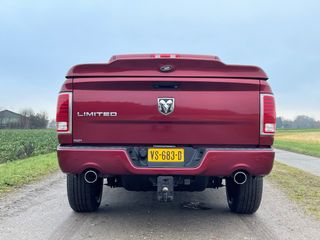 Voertuigafbeelding 3