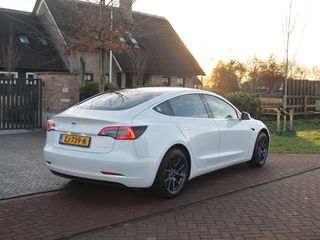 Voertuigafbeelding 10