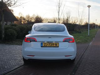 Voertuigafbeelding 9