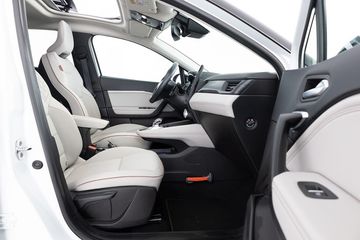 Voertuigafbeelding 8