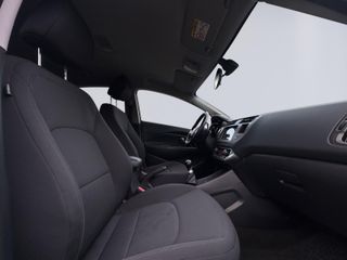 Voertuigafbeelding 3