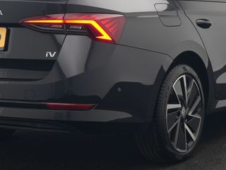 Voertuigafbeelding 8