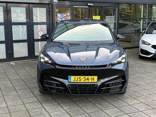 Voertuigafbeelding 3